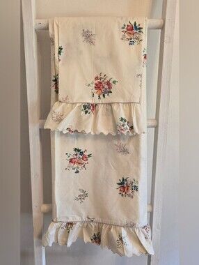Croscill Vintage Ruffled Floral Twin Flat Sheet And Standard Pillow Case Only